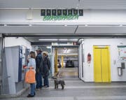 Die Parkgarage Burggraben mit ihren über 400 Parkplätzen wird 2018 totalsaniert. (Bilder: Ralph Ribi)