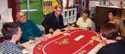 In der Laser-Bar in Balgach haben bisher drei Turniere der Bar Poker Series stattgefunden. Die Teilnehmerzahl ist stetig gewachsen. (Bild: pd)