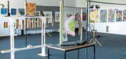 Auf 170 Quadratmetern stellen fünf Rheintaler Kunstschaffende aus. (Bild: pd)