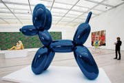 Ein «Balloon Dog» von Jeff Koons. Ein solcher in Orange wurde 2013 bei Christie’s für 58,4 Millionen Dollar versteigert. (Bild: Ted Soqui/Getty)
