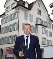 Daniel Kaiser vor dem Kreisgerichtsgebäude in Altstätten. (Bild: Anina Gächter)
