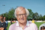 Gilbert Gress, Trainer-Legende und Coach der Suisse Legends. (Bild: Beat Lanzendorfer)