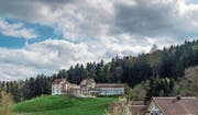 Dunkle Wolken über dem «Sonneblick»: Der Kanton hält an seinen Plänen fest, das Anwohnerkomitee leitet rechtliche Schritte ein. (Bild: APZ)