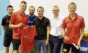 Eine neue starke Partnerschaft zwischen dem BC Uzwil, Yonex und EGE Sport. (Bild: Matthias Zindel)