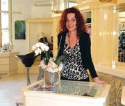 Coiffeuse Sandra Walt mag ihren Beruf, weil er vielfältig ist. (Bild: ste)