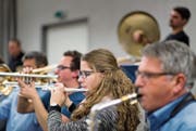 Die Otmarmusik bereitet sich im ehemaligen Gantamt auf den Höhepunkt des Vereinsjahres vor. (Bild: Michel Canonica)