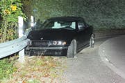 Der Fahrer und seine Begleiterin blieben unverletzt. (Bild: Kapo SG)