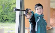 Andreas Riedener aus Untereggen ist der beste Schweizer Nachwuchsschütze mit der Pistole. Er hat grosse Ziele und einen prominenten Vorgänger aus der Ostschweiz. (Bild: pd)