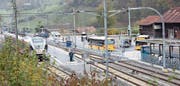 Bis Ende November gilt: Wer mal muss, muss noch auf den Zug warten (Bild: Martin Knoepfel)