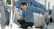 Arbeitskollege Patrick Grawehr steht kurz vor der Prüfung für seinen Segelschein. Jede Übung ist ihm nun willkommen.