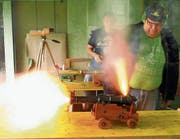 Doppelsieger Beat Thöni in Altstätten im Pulverdampf seiner Kanone, die ihn auch an der Schweizer Meisterschaft zu einem Favoriten werden lässt. (Bild: Mäx)