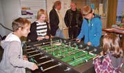 Ein Töggeli-Kasten gehört einfach in einen Jugendtreff. (Bilder: Maya Schmid-Egert)