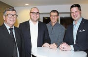 Die Lenz Treuhand AG mit Peter Lenz und Fritz Imfeld gehört neu dem GZU an. Daneben Präsident Martin Keller und Roger Baumgartner, neuer Leiter der Hauptagentur Uzwil der AXA Winterthur (von links). (Bild: Philipp Stutz)