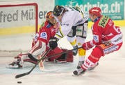 Michael Loosli (Mitte) zwischen zwei Rapperswilern: Er stand bereits im September für Hockey Thurgau auf dem Eis. (Bild: Benjamin Manser)