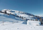 Ein stabiles Hochdruckgebiet und viel Schnee auf präparierten Pisten freut Bergbahnbetreiber und Wintersportler gleichermassen. (Bild: pd)