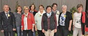 Die Geehrten (v. l.): Richard Weninger, SV St. Margrethen; Gaby Schlegel, SV Eichberg; Margrit Weder, SV Oberriet, 51 Jahre Aktivsamariterin; Emmi Marquart, Heidi Freund, Judith Gschwend, SV Eichberg; Karin Weder, SV Diepoldsau; Elisabeth Metzler, SV Balgach, 30 Jahre Kurs-/Technische Leiterin; Isabelle Kehl, SV Eichberg. (Bild: Elvira Frey)