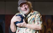 Immer mal wieder in der Ostschweiz: Der Aargauer Pointen-Produzent Peach Weber, hier im Säntispark. (Bild: Mareycke Frehner (26. Februar 2015))