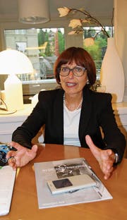Rita Roos war Anwältin, Regierungsrätin, fast Bundesrätin und schliesslich Direktorin der Pro Infirmis. Nun geniesst sie ihren Ruhestand im Toggenburg. (Bild: Martina Signer)