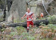 Das Gelände in Tasmanien hatte seine Tücken. Die Athleten trafen teilweise hausgrosse Felsen oder dschungelartige Passagen an. (Bild: pd)