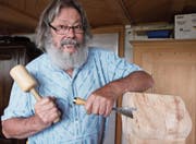 Jürg Jenny (80) arbeitet immer noch. Mit der AHV-Rente käme er nicht über die Runden. (Bild: Archiv/mia)