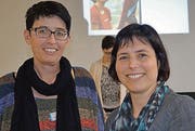 Co-Präsidentin Claudia Lückhof, Wil (links), freut sich über die Wahl von Martina Stäheli, Niederuzwil, als neues Vorstandsmitglied. (Bild: Zita Meienhofer)
