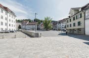 Keine Trennung von Strassen- und Fussgängerbereich: Die südliche Altstadt ist seit 2013 eine Begegnungszone. Jetzt folgt der Rest der Altstadt. (Bild: Hanspeter Schiess)