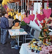 Viel Selbstgemachtes gab's am ersten Herbstmarkt. (Bild: PD)