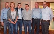 Sechs der 14 Geehrten, von links: Röbi Wili (50 Jahre Mitglied), Susie Stahl (15 Jahre Mitglied), Silvan Breitenmoser (Ehrenmitglied), Pantaleo Sciurti (Ehrenmitglied), Toni Stillhart (60 Jahre Mitglied) und Tom Ledergerber (Ehrenmitglied). (Bild: Beat Lanzendorfer)