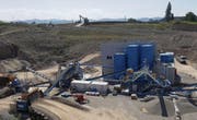 Die Produktionsabläufe der neuen Kieswaschanlage in Arnegg werden am Tag der offenen Tür erklärt. (Bild: PD)