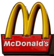 Die Bluttat ereignete sich vor einem McDonald's in St.Gallen. (Bild: Keystone (Symbolbild))