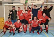 Die zweite Mannschaft aus Wattwil gewann das Turnier in Bazenheid (4./5. Liga) zum dritten Mal in Folge. (Bilder: Beat Lanzendorfer)