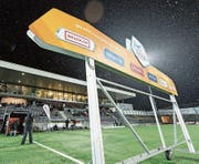 Ob der Wagen mit dem Challenge-League-Logo drauf noch lange im Bergholz gebraucht wird, ist offen. (Bild: Hanspeter Schiess (6. März 2017))