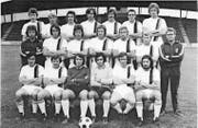 Toni Weibel (mittlere Reihe, dritter von rechts) auf dem Mannschaftsfoto des FC St. Gallen aus dem Jahr 1973. (Bild: Ein Jahrhundert FC St. Gallen)