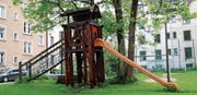 Das Wiesli im Museumsquartier wird unter anderem als Spielplatz genutzt. (Bild: Bettina Sieber (19. Mai 2017))