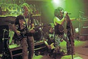 Die Hardrockband Firemoon spielt die harten und lauten Töne. (Bild: Steiner Rudolf)