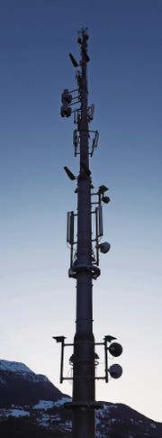 Die Vielfalt der Mobilfunkantennen ist gross. (Bild: Martin Rütschi/KEY)