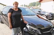 Am Freitagmorgen hat Irma Benz ihren Gewinn abgeholt. (Bild: Seraina Hess)