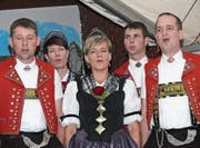 Das Bergbluemechörli Bächli bei seinem Auftritt. (Bilder: Franz Steiner)