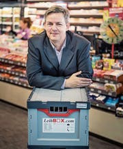 Leihbox-Gründer Erik Streller-Shen: «Kioske sind ideale Partner für uns.» (Bild: Michel Canonica)