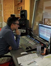 Michi Jud realisierte mit seinem eigenen Tonstudio in Mosnang einen lang gehegten Wunsch. (Bild: Fränzi Göggel)