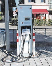 In wenigen Tagen ist die Ladestation betriebsbereit. (Bild: bea)