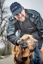 Christian Gisler und seine Hündin Lyonnesse sind ein eingespieltes Team. (Bild: Michel Canonica)