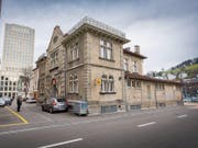 Am Spanischen Klubhaus hat der Zahn der Zeit deutlich sichtbar genagt. (Bild: Urs Bucher)