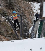 Lars Künzle springt auf beiden Schanzen überlegen. (Bild: PD)