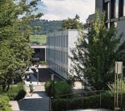 Die HSG will ausbauen: Sowohl auf dem Rosenberg als auch auf dem Platztor-Areal soll Neues entstehen. (Bild: Ralph Ribi)