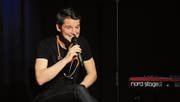 Fabian Unteregger veräppelt in «Doktorspiele» seine eigenen Berufskollegen. (Bild: Michael Hug)