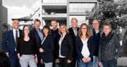 Das Team der Staub Immobilien Treuhand AG (von links): Carlo Staub, Selina Frei, Hermann Zillig, Cornelia Wehrli, René Hasler, Ana Perolini, Richard Ehrat, Céline Schmid, Charles Staub und Doris Handschin. (Bild: PD)