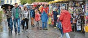 Schon kurz nachdem die Kilbi eröffnet wurde, haben sich die Marktgassen mit Besuchern gefüllt.