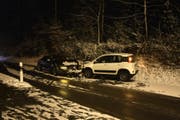 Bei der Frontalkollision in Rapperswil-Jona wurde eine 60-Jährige verletzt. (Bild: Kapo SG)