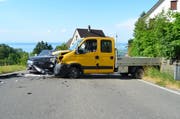 Insgesamt wurden drei Personen beim Unfall verletzt. (Bild: Kapo AR)